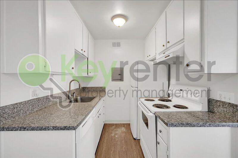 2515 H St #16 - Photo 6 of 17