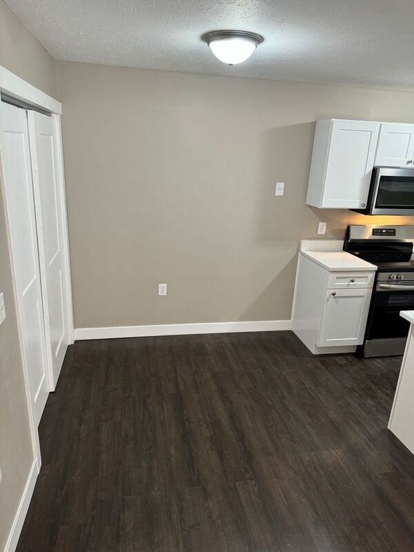 2121 Southfork Dr - Photo 4 of 22