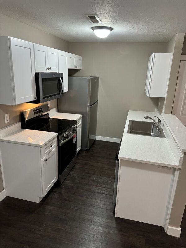 2121 Southfork Dr - Photo 5 of 22