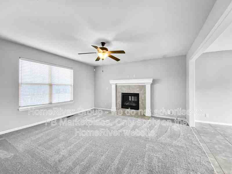 420 Sunflower Dr - Photo 3 of 26