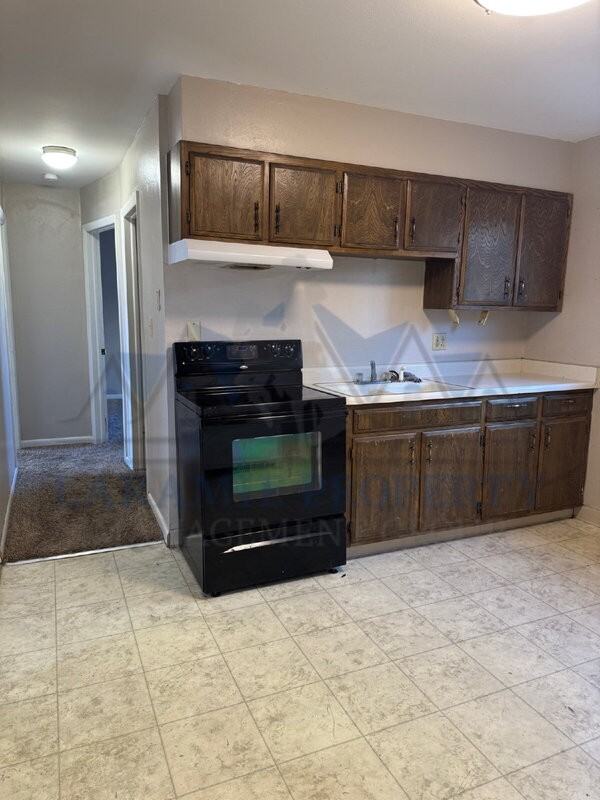 1953 N 9th St #5 - Photo 3 of 10