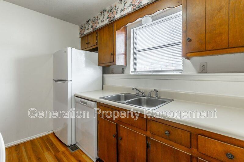 72 Knollwood Dr - Photo 5 of 20