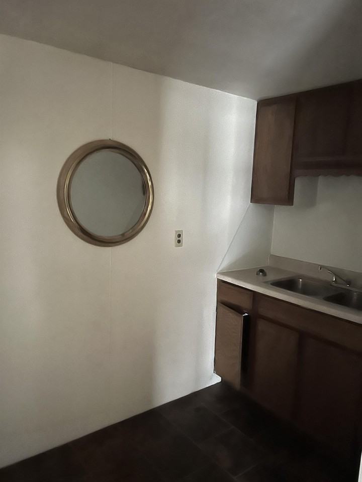 454 East Grafton Road - Photo 7 of 38