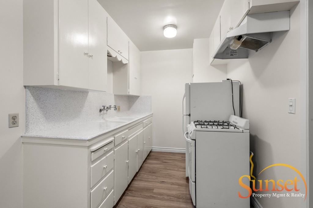 3-06. 4540-48 55th Street - Photo 5 of 14