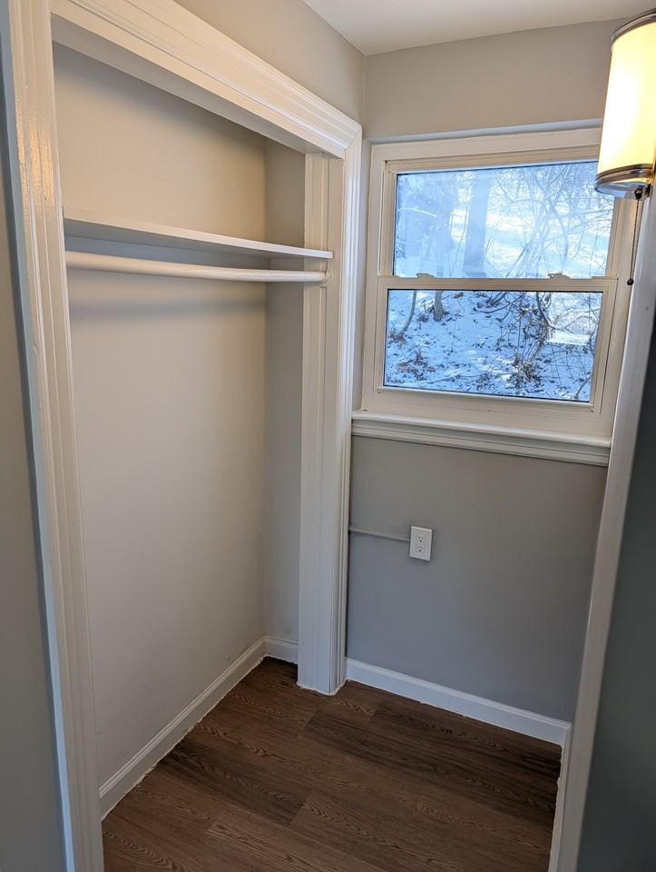 1113 Portland-Cobalt Road - Photo 5 of 6