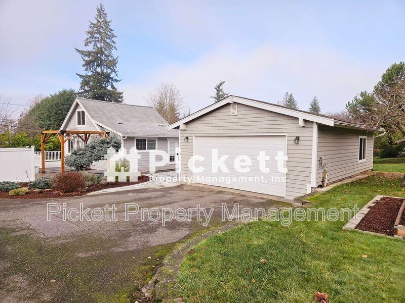 9062 Tracyton Blvd Nw - Photo 2 of 34