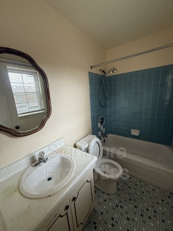 369 Circuit Ln #F - Photo 6 of 15