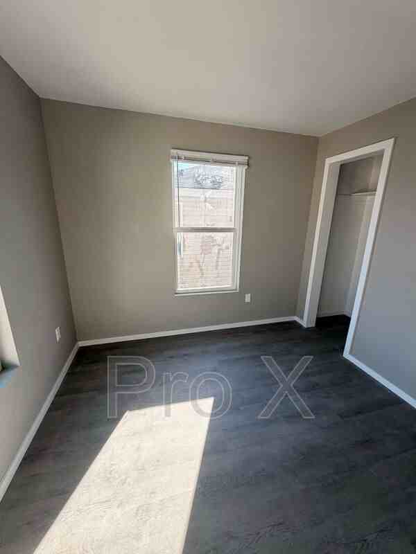 117-121 S Byers Apartments - Photo 7 of 14