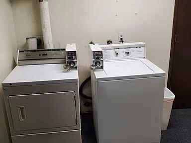 600-604 Northeast 4th Street - Photo 6 of 8