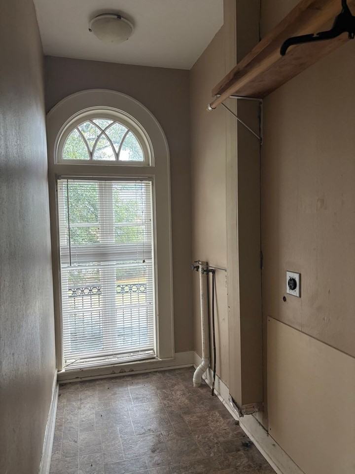 3633 Line Ave - Photo 4 of 7