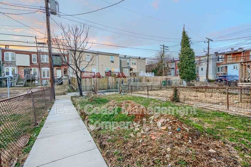 518 Normandy Ave - Photo 6 of 43