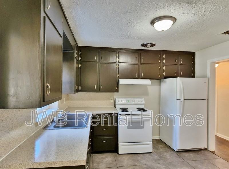 4434 Rainer Rd - Photo 2 of 9