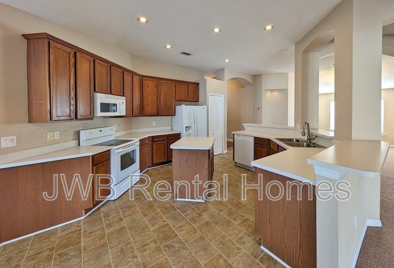 268 Johns Glen Dr - Photo 3 of 11