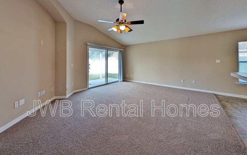 268 Johns Glen Dr - Photo 4 of 11