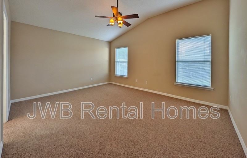 268 Johns Glen Dr - Photo 6 of 11