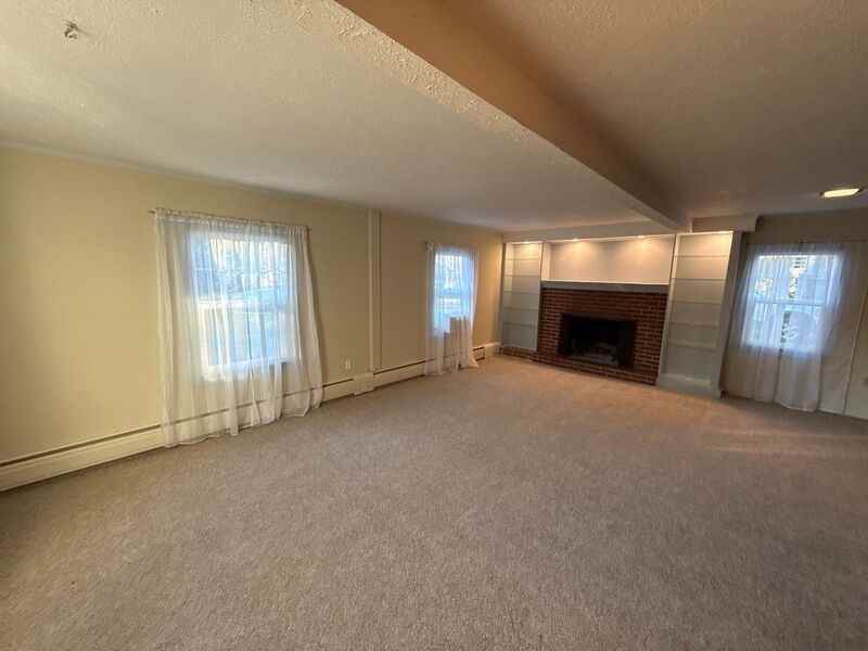 1947 Marion St Se - Photo 5 of 38