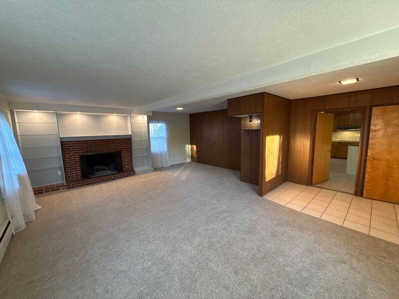 1947 Marion St Se - Photo 6 of 38