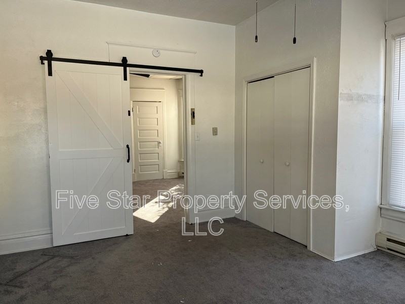 400 W Allen St - Photo 7 of 7