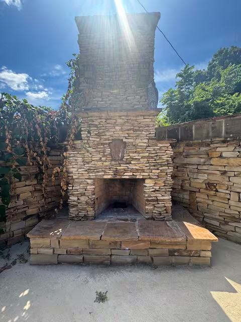 335 North Peachtree Ave - Photo 6 of 9