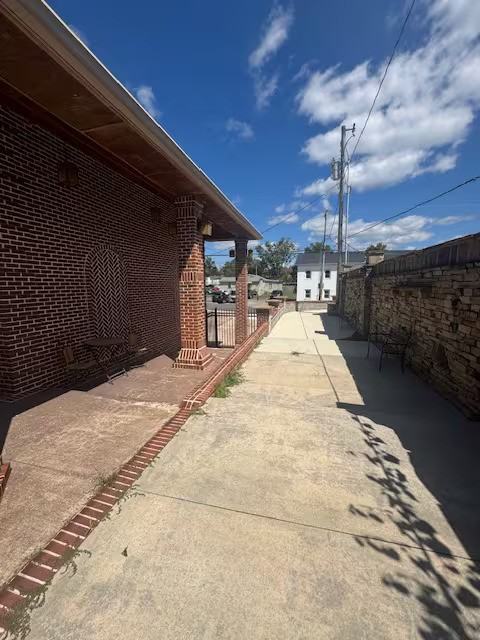 335 North Peachtree Ave - Photo 7 of 9