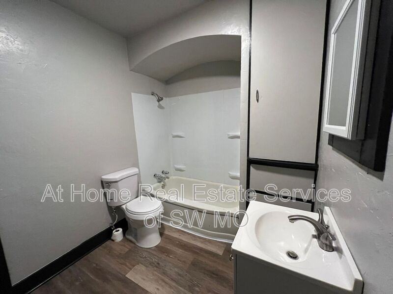 948 S Nettleton Ave - Photo 5 of 9