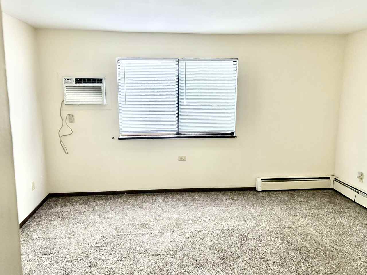 530 136th Ave - Photo 5 of 10