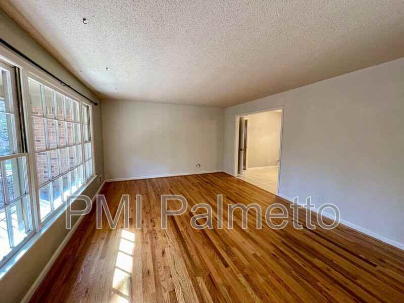 136 Lacaya Rd - Photo 4 of 10