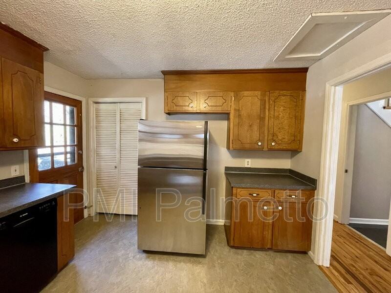 136 Lacaya Rd - Photo 6 of 10