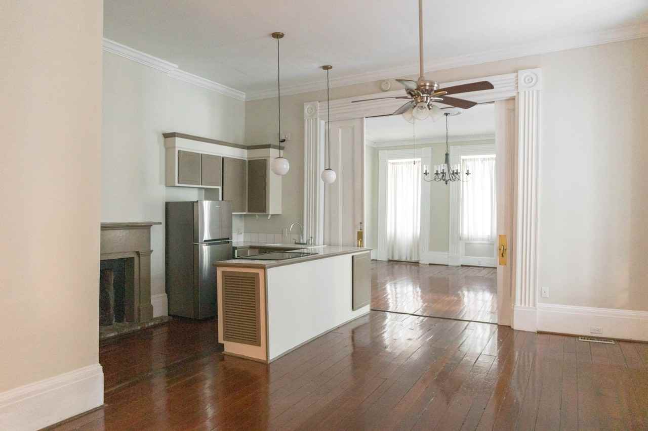 68 Beaufain Street - Photo 2 of 50