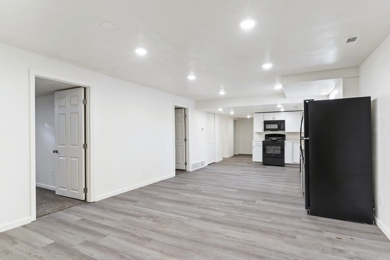 2928 Grant Ave - Photo 4 of 13