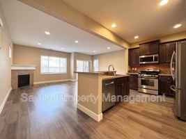 featured image of 4017 Se Lone Oak St