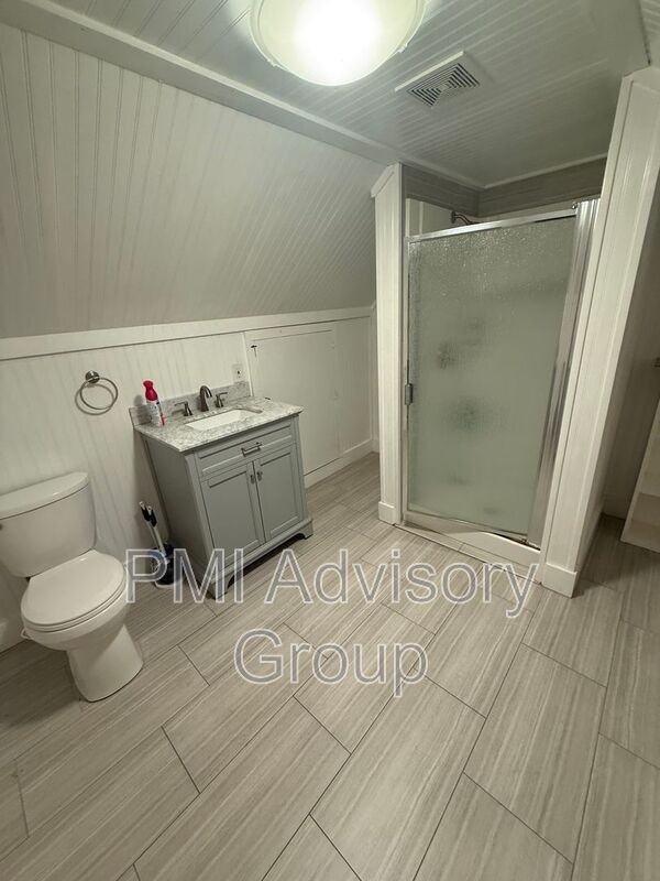 1124 Sw Collins Ave - Photo 3 of 8
