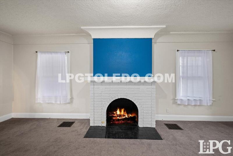 1579 Colton St - Photo 7 of 28