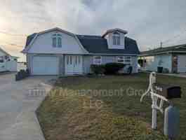 featured image of 13419 Starfish Dr