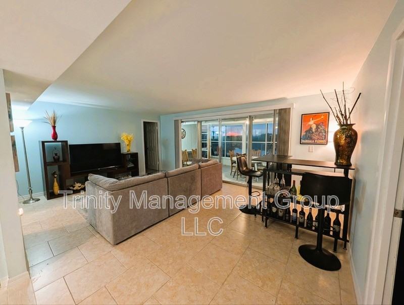 13419 Starfish Dr - Photo 4 of 10