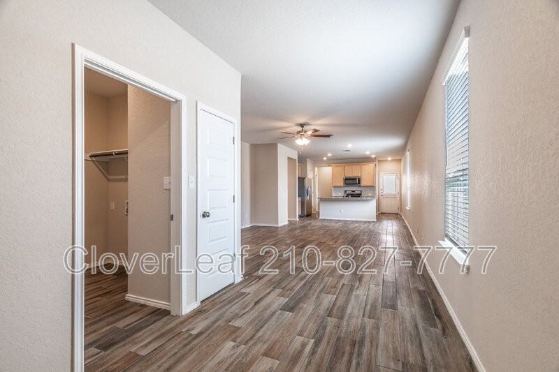 275 Kinsley Way - Photo 6 of 30