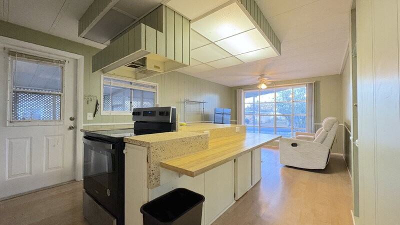 5638 James Dr - Photo 3 of 12