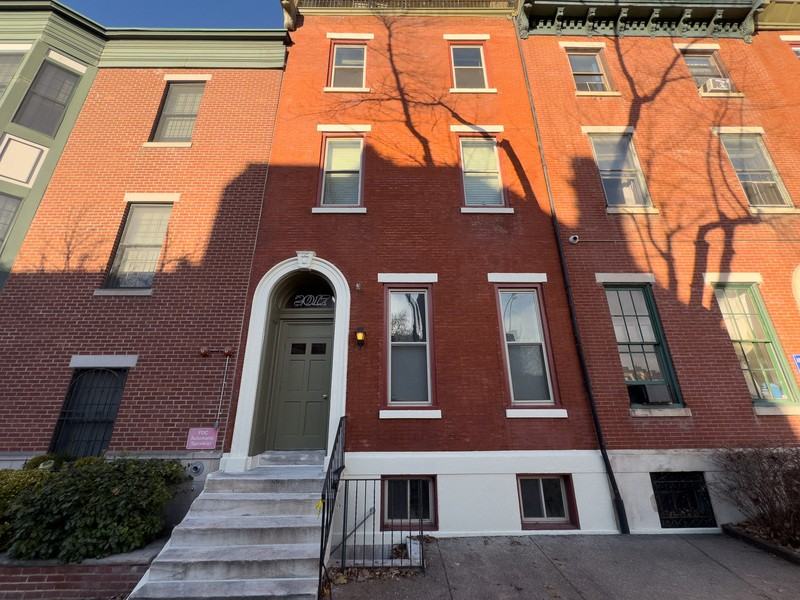 2017 Green St - Photo 5 of 23