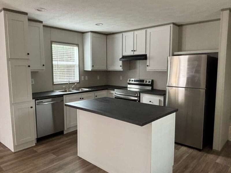 1001 Wave Ln - Photo 5 of 7