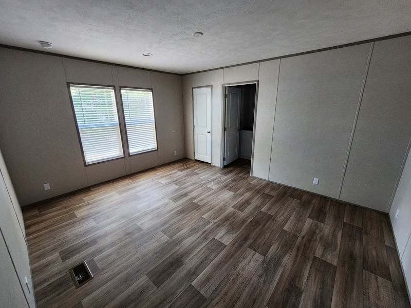 913 Wave Ln - Photo 6 of 6