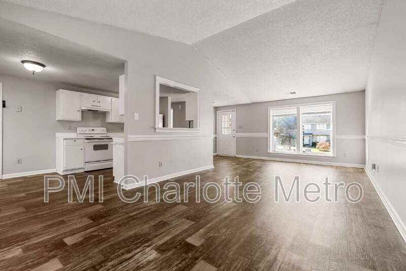 3214 Old House Cir - Photo 5 of 32