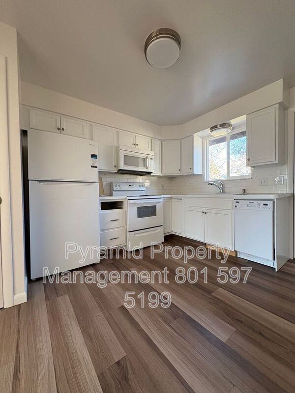 985 Ss #985 - Photo 6 of 29