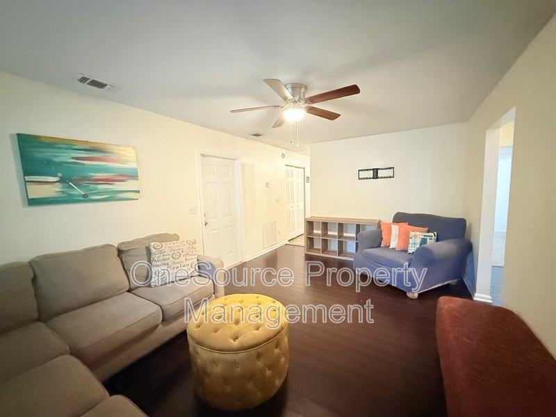 261 Carterwood Dr - Photo 2 of 15