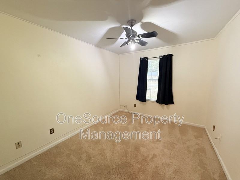 261 Carterwood Dr - Photo 5 of 15