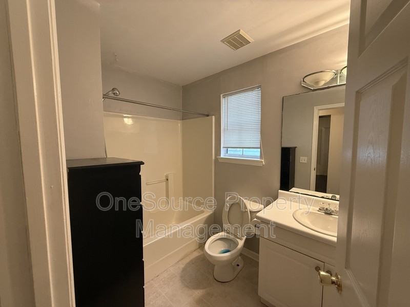 261 Carterwood Dr - Photo 6 of 15