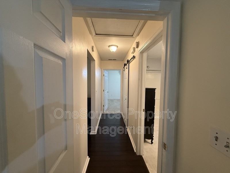 261 Carterwood Dr - Photo 7 of 15