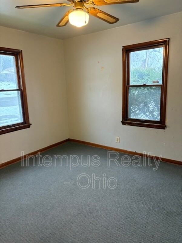 802 Palmer Ave - Photo 4 of 6