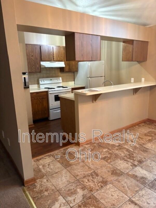 3835 Indian Run Dr #6 - Photo 2 of 6