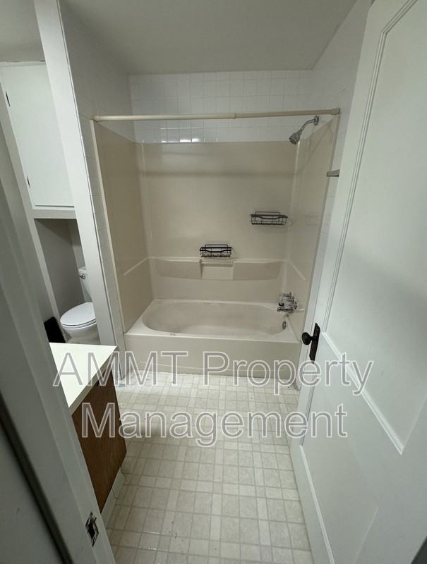 2507 B Ave Ne - Photo 6 of 15