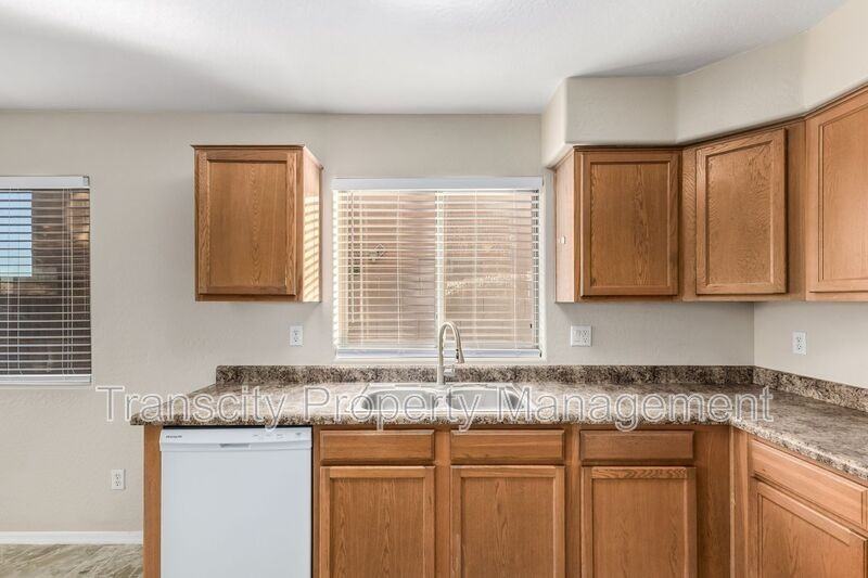 41207 N Cambria Dr - Photo 6 of 20